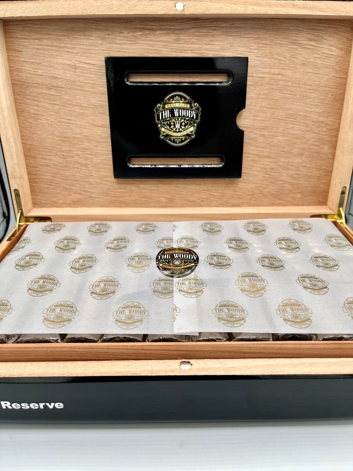 The Woody Maduro Especial by Woody Cigars