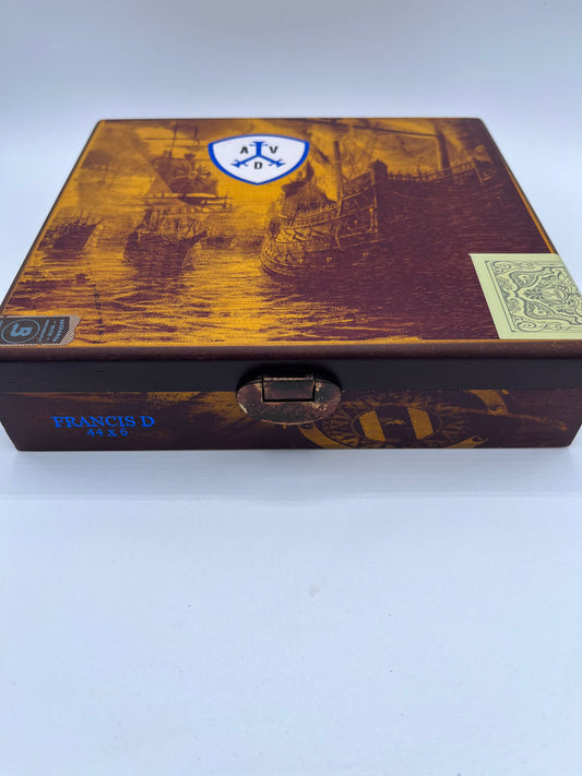 The Navigator by Adventura - Francis D