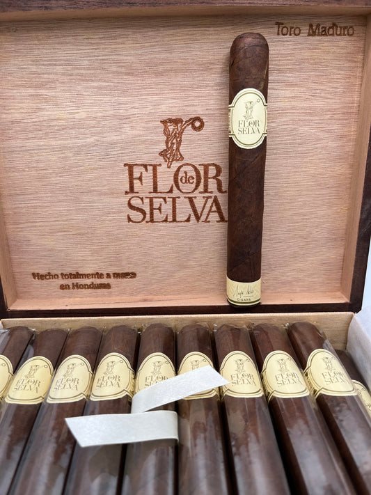 Flor de Selva Maduro by Maya Selva Cigars